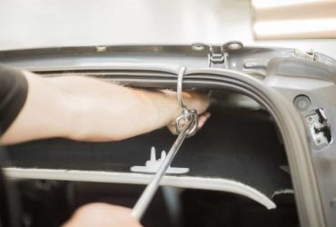 Why Paintless Dent Repair May Be the Right Choice